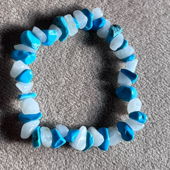 Handmade Jewelry - Handmade Lovely Natural Blue Turquoise & White Jade Beaded Bracelet, Size 7”